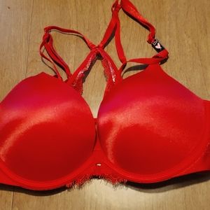 Victoria's Secret Very Sexy Push Up Bra 32D